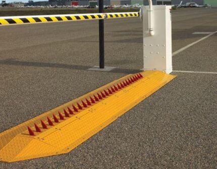 Vehicle Spike Barrier with Drop Arm Barrier